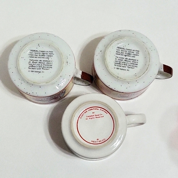 3 vintage Campbell's Soup Mugs - Picture 6 of 7